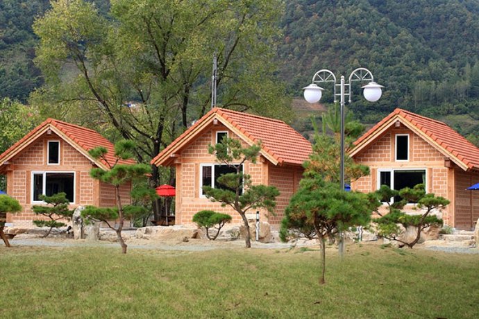 Danyangbukbyeoge Heungnaeeum Pension
