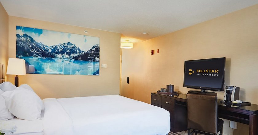 Grande Rockies Resort-Bellstar Hotels & Resorts Canadian Rocky Mountain Parks World Heritage Site Canada thumbnail