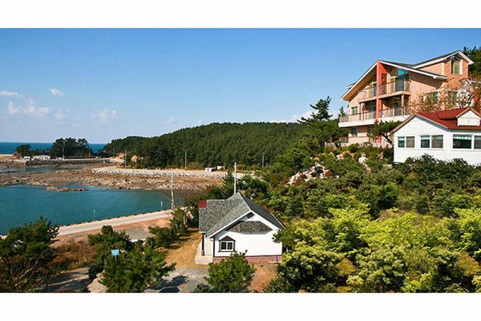 Taean Songdo Ocean Resort Taeanhaean National Park South Korea thumbnail