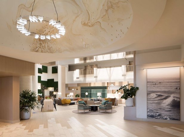 Hilton Santa Monica Hotel & Suites