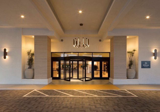Hilton Santa Monica Hotel & Suites