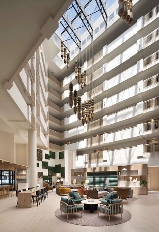 Hilton Santa Monica Hotel & Suites