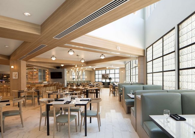 Hilton Santa Monica Hotel & Suites