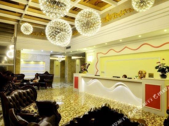 Aiqing Apartment Theme Chain Hotel Kaiping Xianglong