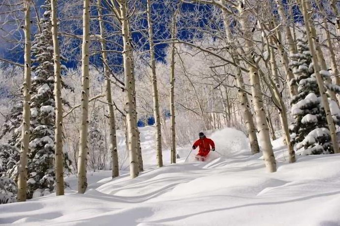 The Little Nell Aspen Skiing Company United States thumbnail