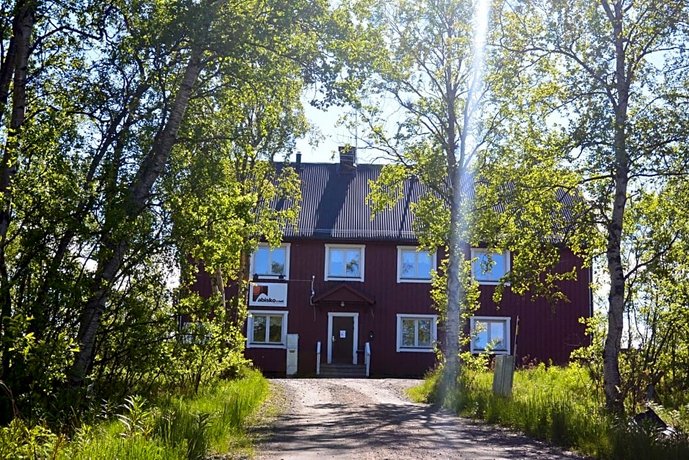 Abisko net Hostel & Huskies