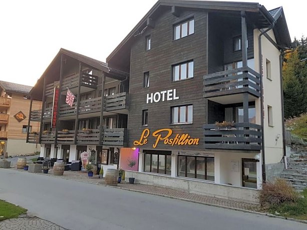 Hotel Le Postillion 베트머알프 스키 리조트 Switzerland thumbnail