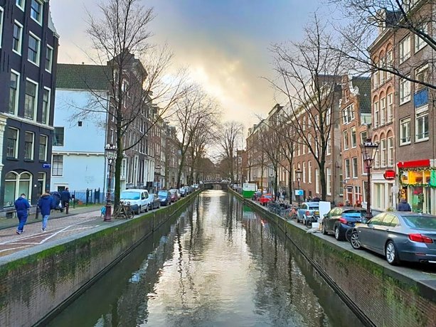 Houseboat Amsterdam - Room with a view