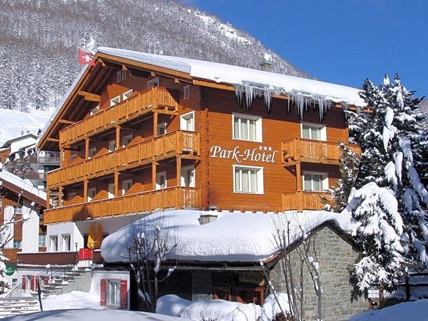 Parkhotel Saas- Fee 스키 리프트 사스 피 - 하니그 Switzerland thumbnail