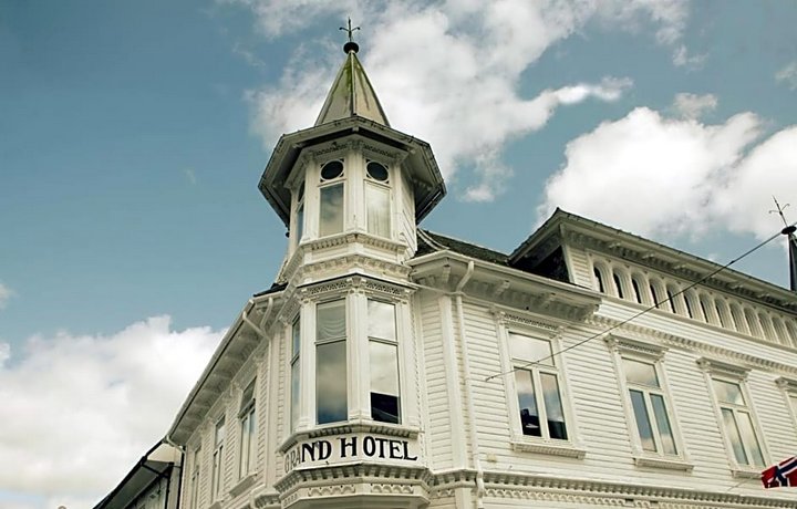 Grand Hotell