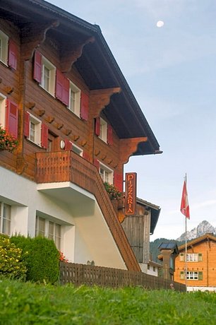 Hotel Vincenz 브리글스 스키 리조트 Switzerland thumbnail