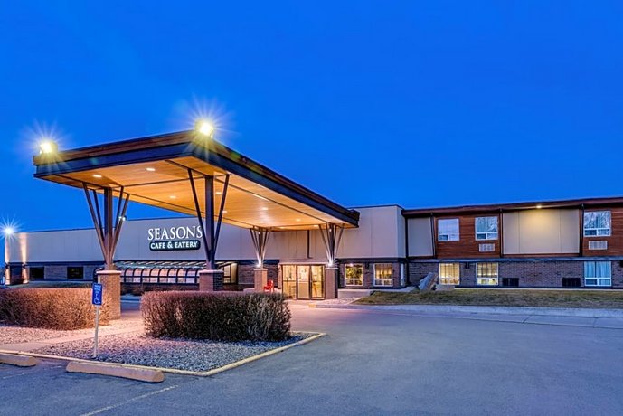 Heritage Inn Hotel & Convention Centre - Pincher Creek 카울리 에어포트 Canada thumbnail
