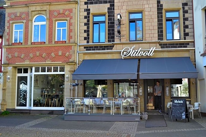 Stilvoll - Hotel & Restaurant 게이시르 안데르나흐 Germany thumbnail