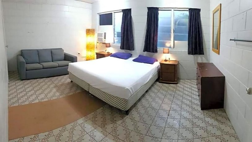 Photo: Asylum Cairns Backpackers Hostel