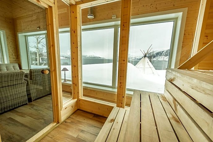 Arctic Panorama Lodge
