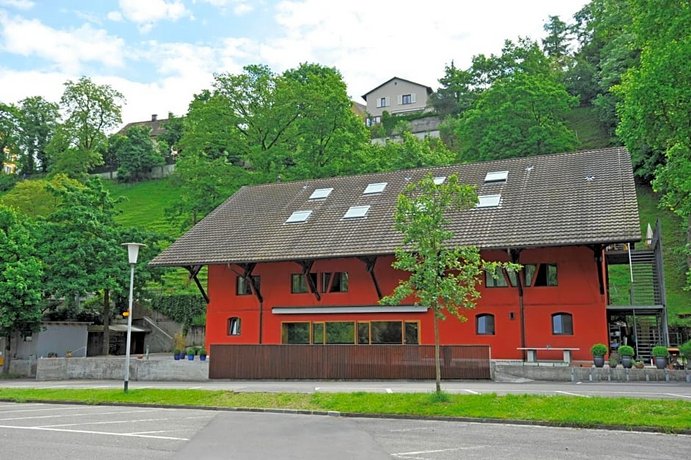 Baden Youth Hostel Galerie im Gluri Suter Huus Switzerland thumbnail