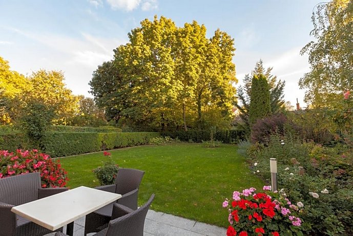 Pension Elfy Baden bei Wien Austria thumbnail