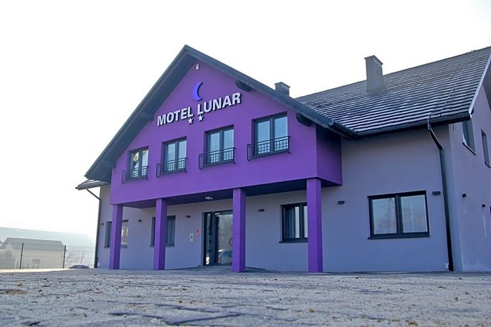 Motel Lunar 모노비츠 컨센트레이션 캠프 Poland thumbnail