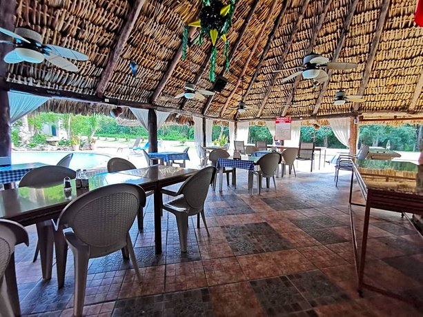 Hotel Doralba Inn Chichen Sacred Cenote Mexico thumbnail