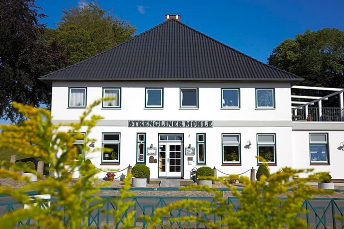 Flair Hotel Strengliner Muhle Holstein Switzerland Nature Park Germany thumbnail