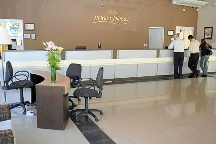 Howard Johnson Marinas & Resort