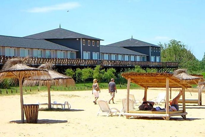 Howard Johnson Marinas & Resort