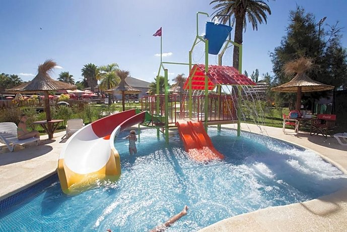 Howard Johnson Marinas & Resort