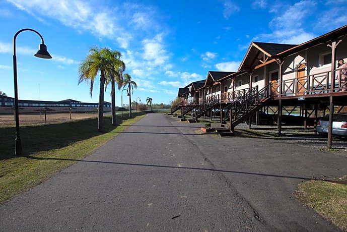 Howard Johnson Marinas & Resort