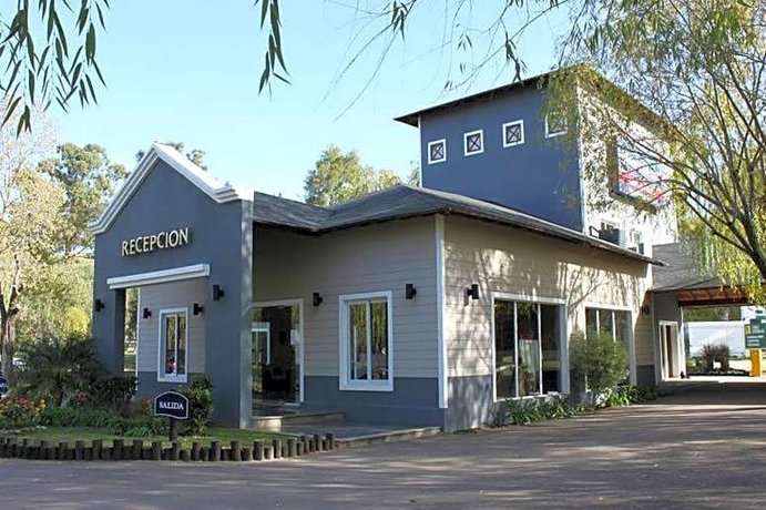Howard Johnson Marinas & Resort