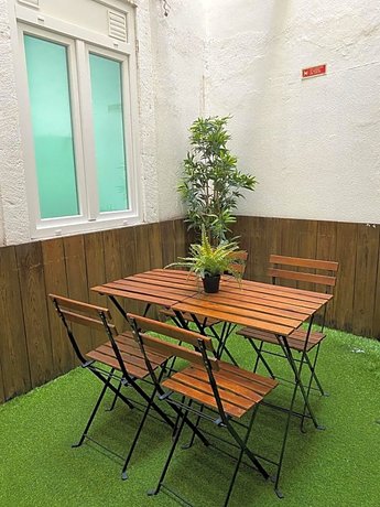 Liv'in Lisbon Hostel