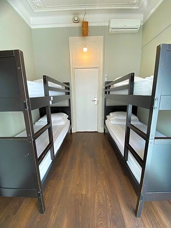 Liv'in Lisbon Hostel
