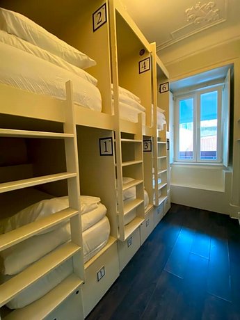 Liv'in Lisbon Hostel