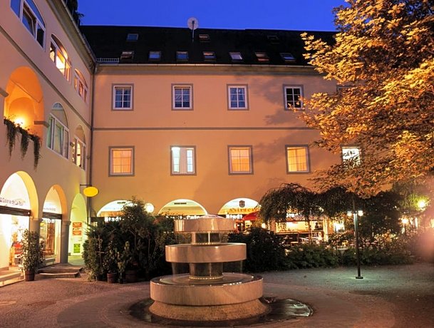 Hotel Goldener Brunnen 란트하우스 클라겐푸르트 Austria thumbnail