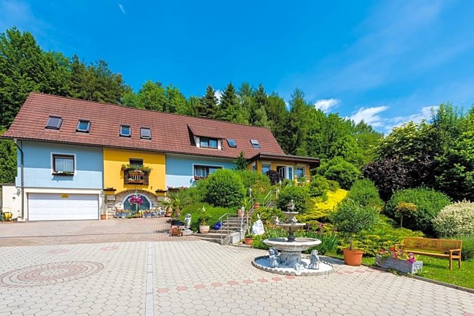 1a Hotel Steiner Judenburg Austria thumbnail