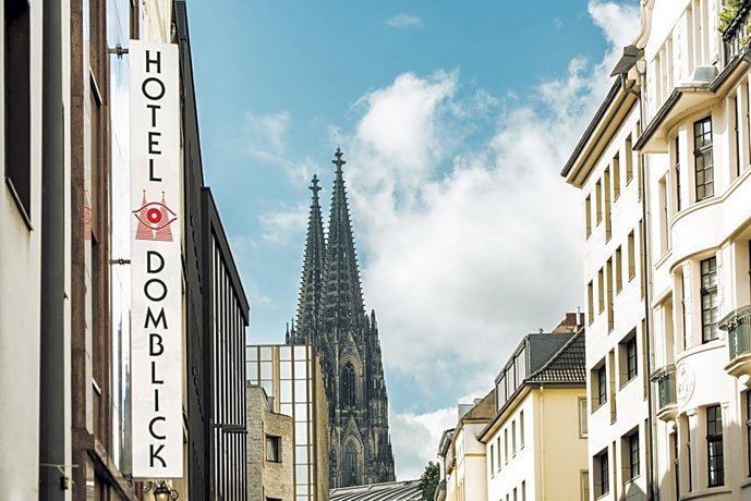Hotel Domblick Garni 콜로뉴 유니버시티 오브 뮤직 Germany thumbnail