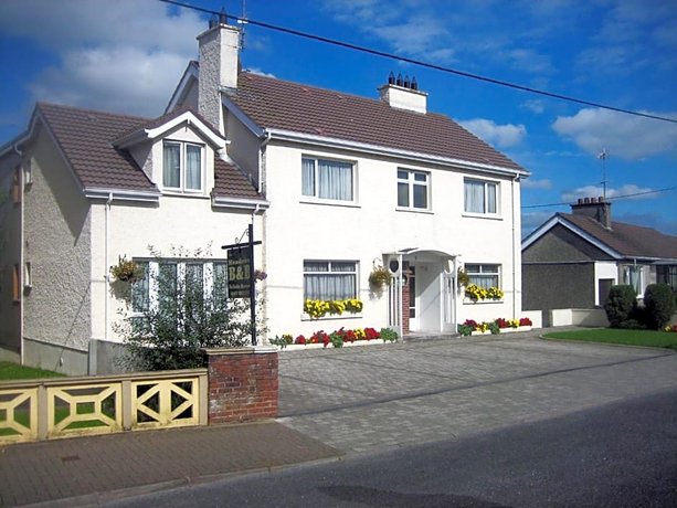 The Meadows Bed and Breakfast Monaghan Leisure Complex Ireland thumbnail
