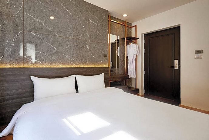 Livinn91 Hotel