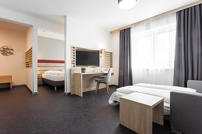 Hotel Smart Liv'in Kasten bei Boheimkirchen Austria thumbnail
