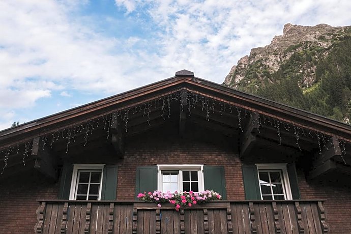 Alpenhotel Heimspitze Gargellen Austria thumbnail