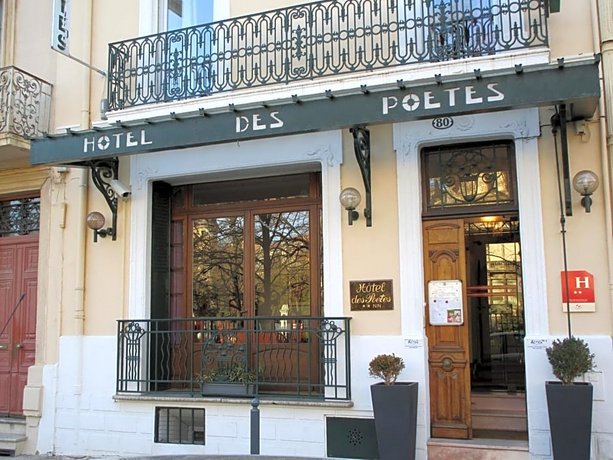Hotel Des Poetes 스타드 드 소클리에르 France thumbnail