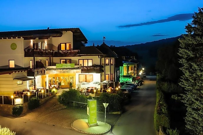 Gesundzeit Hotel Weber 크룸바흐 Austria thumbnail