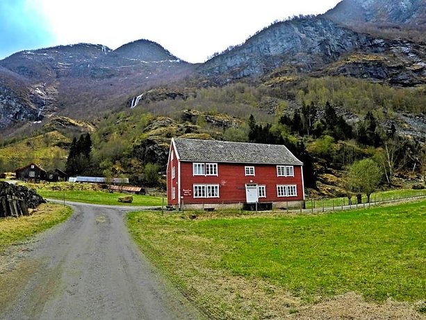 Brekke Gard Hostel