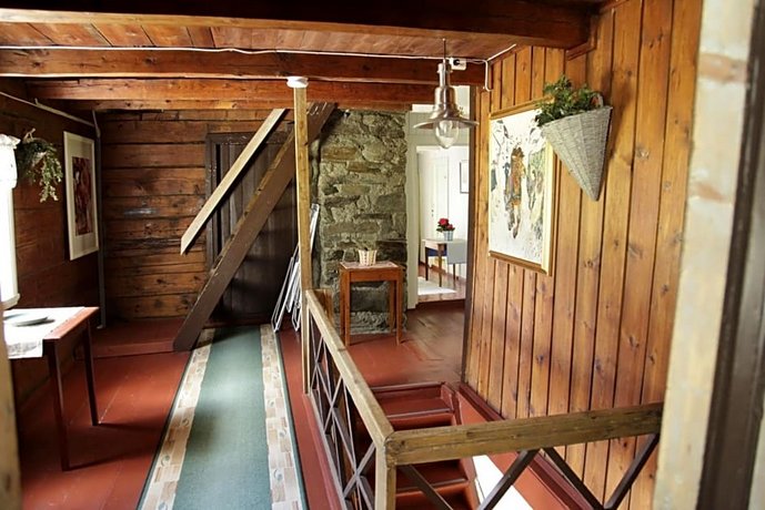 Brekke Gard Hostel
