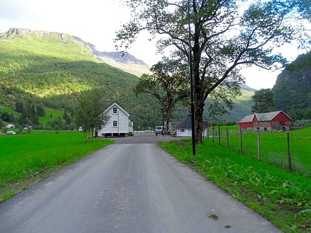 Brekke Gard Hostel