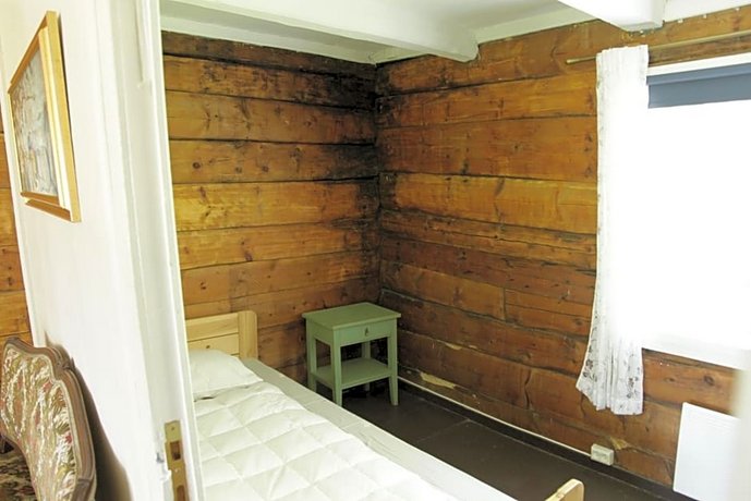 Brekke Gard Hostel