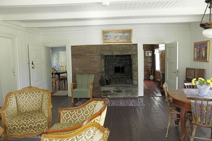 Brekke Gard Hostel