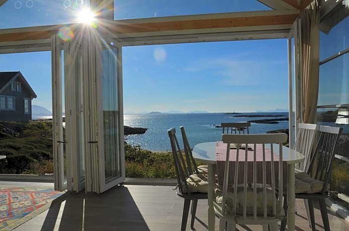 Superior Cottage with Sea View in Senja