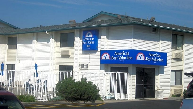 Americas Best Value Inn - Lincoln Airport