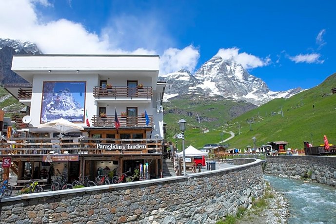 Hotel Meuble' Joli