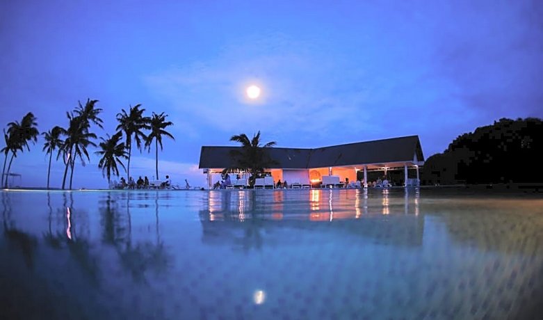 Hondaafushi Island Resort